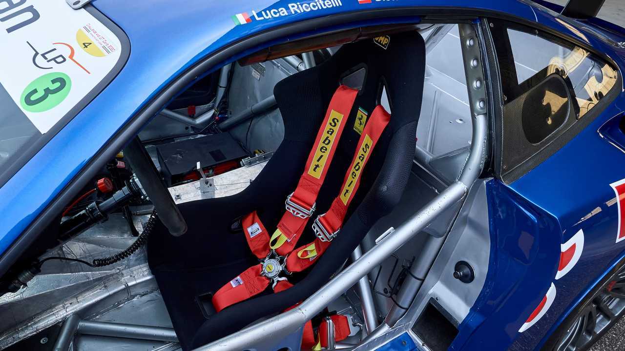 2000 Ferrari 550 GT1