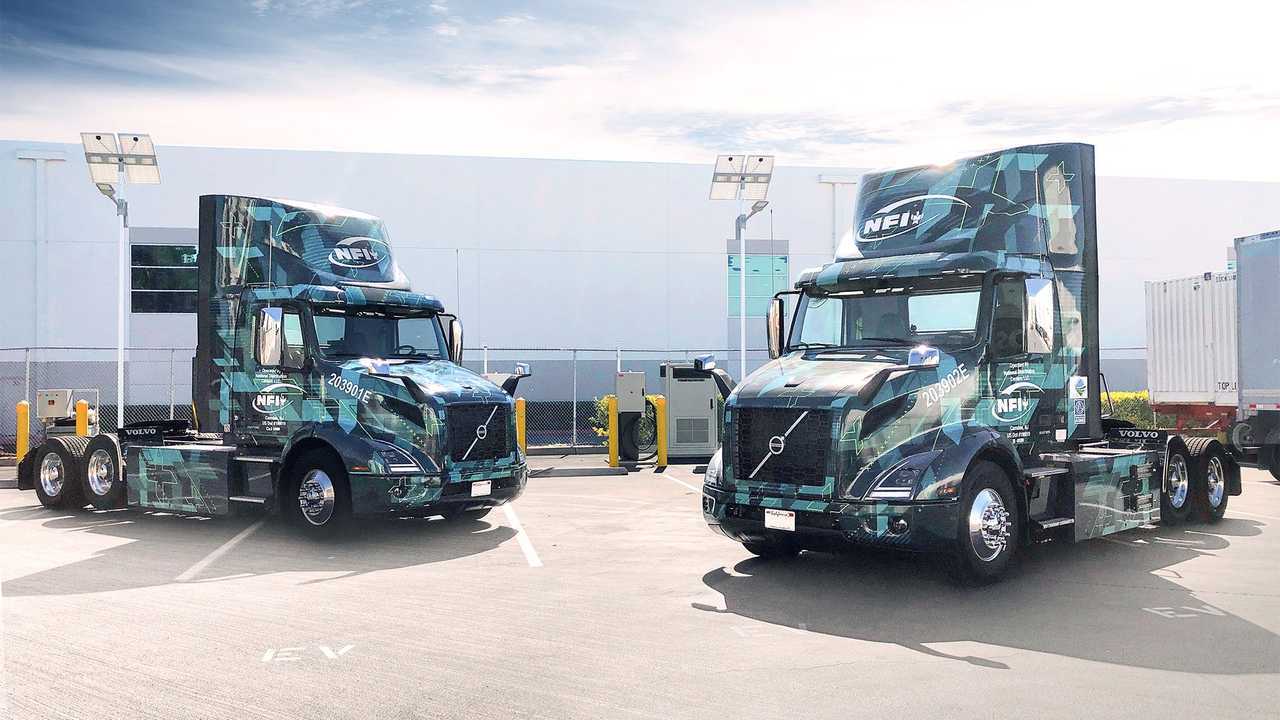 Volvo VNR Electric