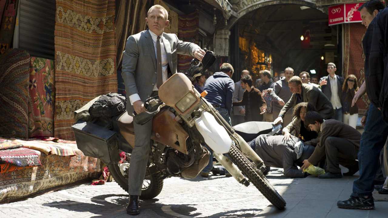 Mobil Daniel Craig Bond