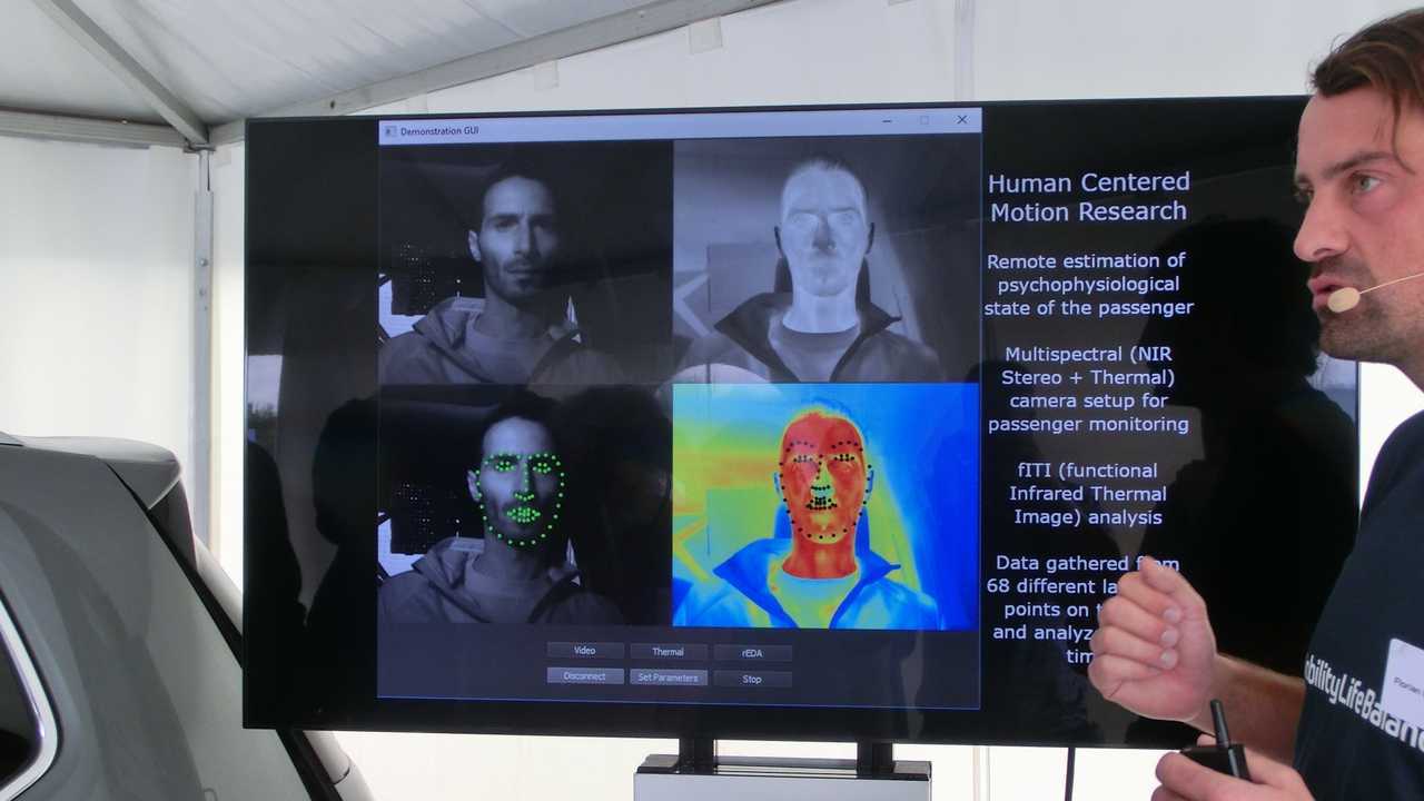 ZF will Reisekrankheit mit Künstlicher Intelligenz bekämpfen