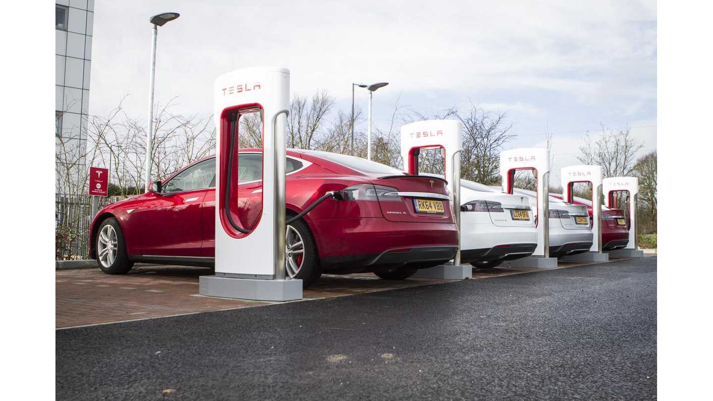 Tesla's Free Lifetime Supercharging Policy Gets New December 31, 2017