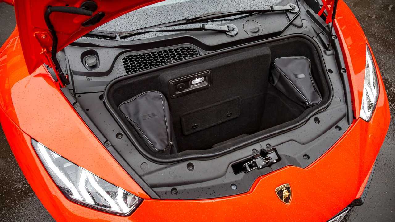 Lamborghini Huracan багажник