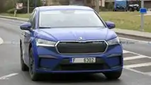 Skoda Enyaq GT (2021) auf neuen Erlkönigbildern