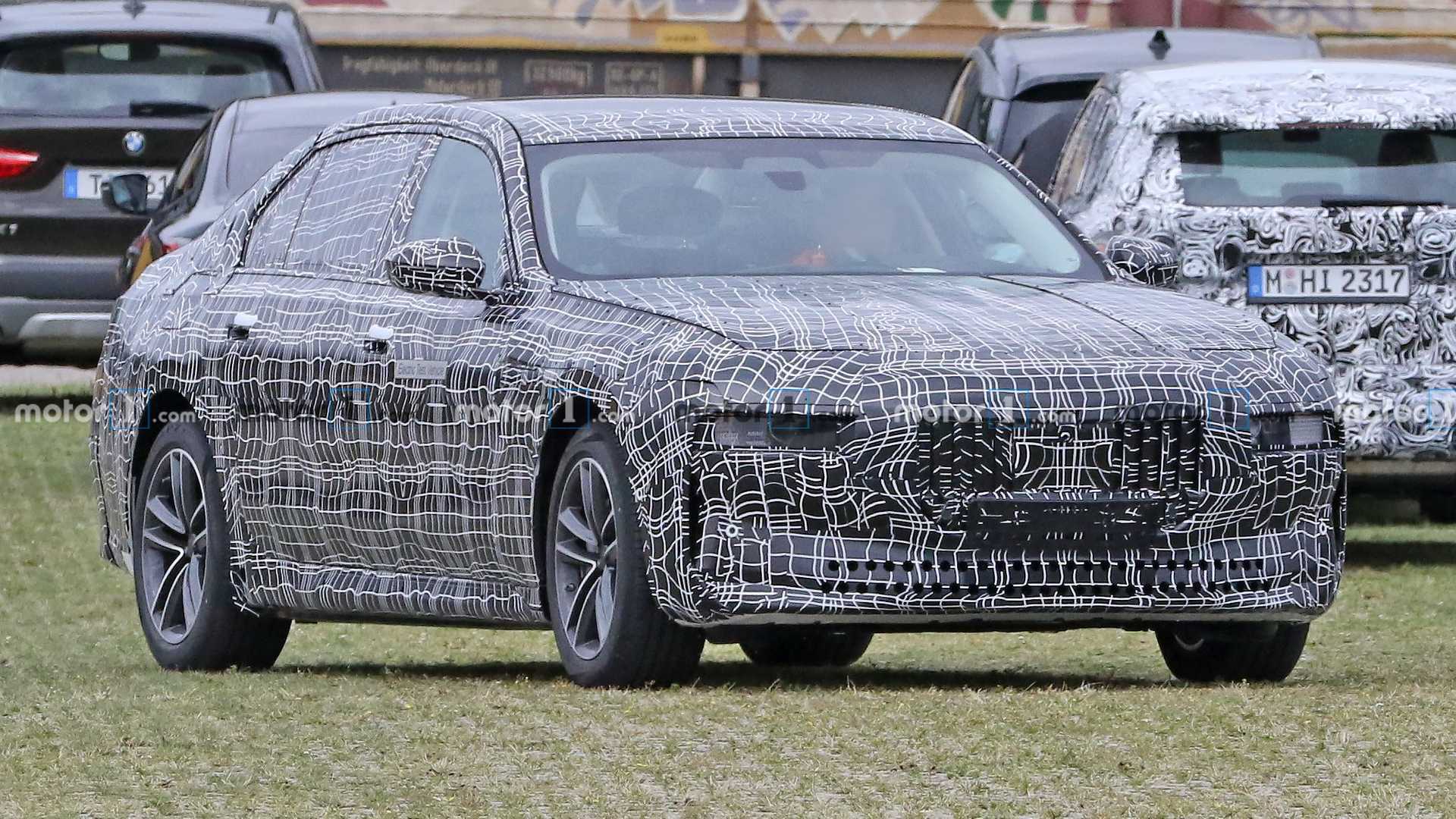 bmw-i7-spy-photo.jpg