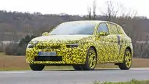 2022 Opel Astra spy shot