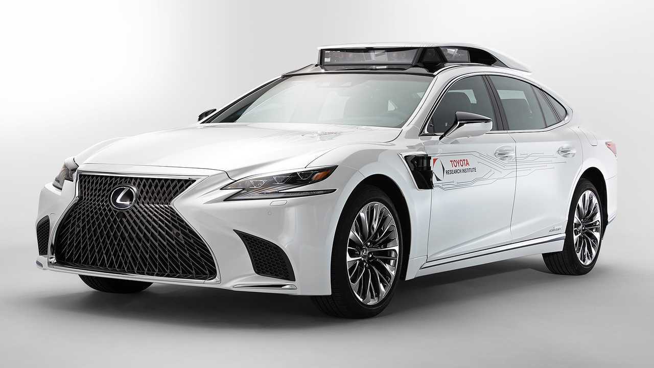Lexus TRI-P4, prototipo Toyota a guida autonoma