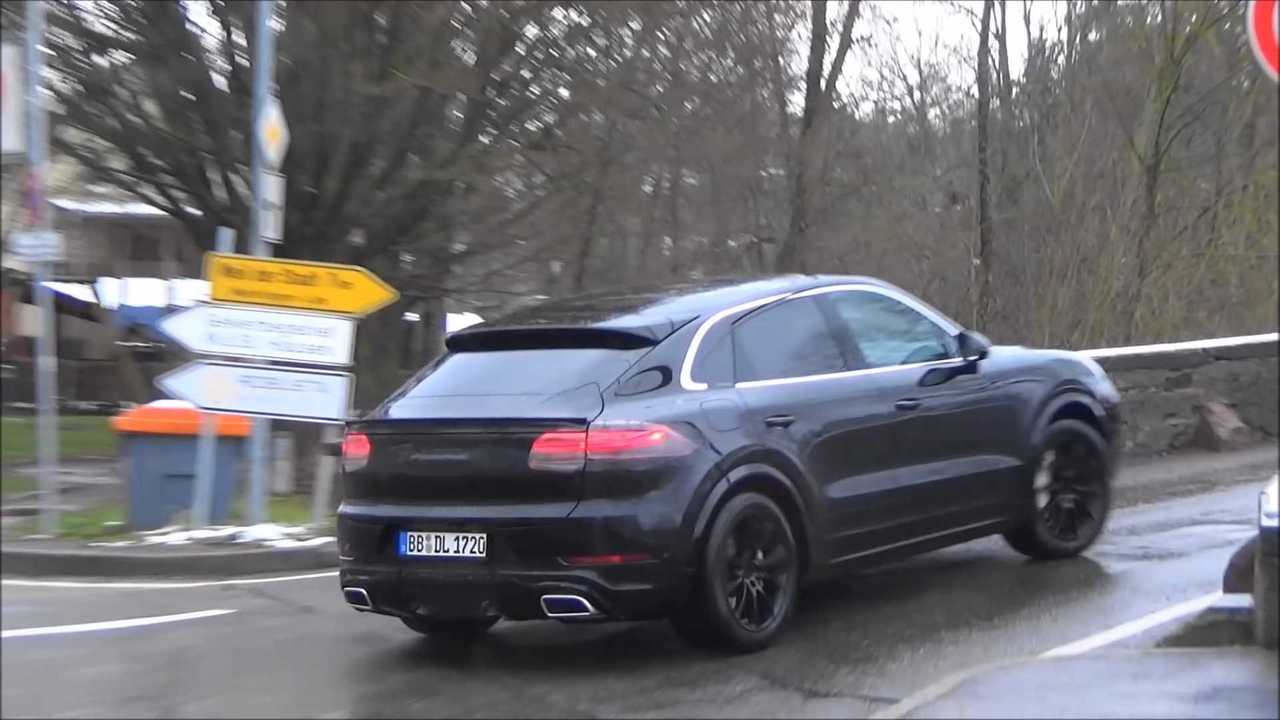 Porsche Cayenne Coupé, le foto spia