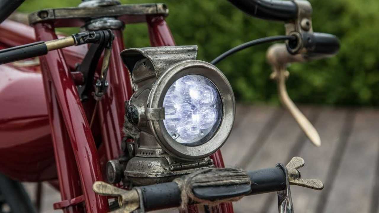 E-Headlight