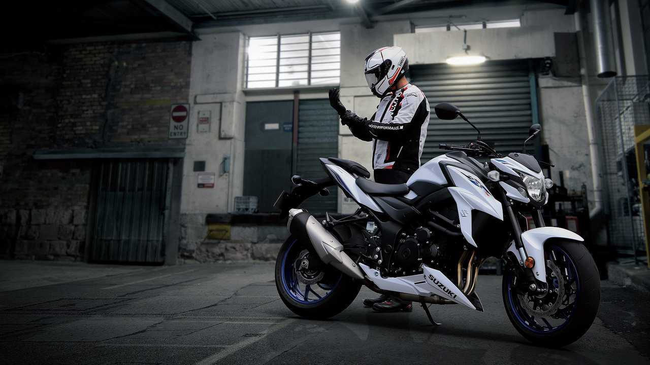 Suzuki GSXS750 sconto 700 euro