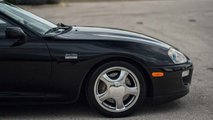 Toyota Supra de 1997 subastado por Barrett-Jackson