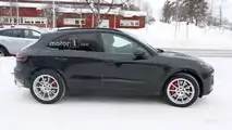 2019 Porsche Macan facelift spy photo