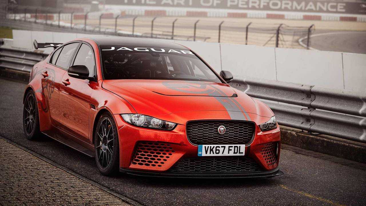 Jaguar XE SV Project 8 Nurburgring record