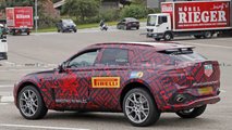 Nouvelles photos espion de l'Aston Martin DBX