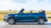 2020 Mini Convertible Sidewalk