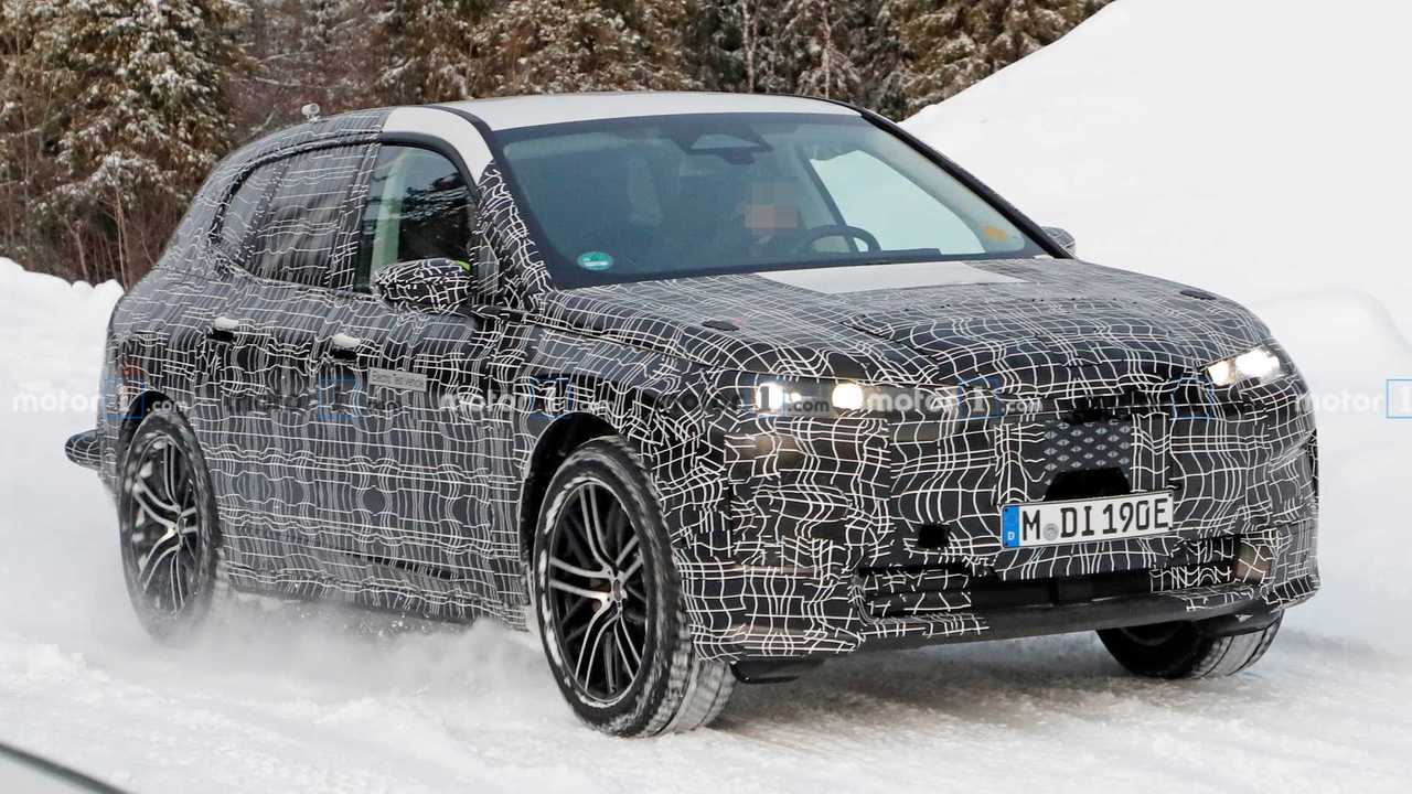 BMW iNext new spy photo