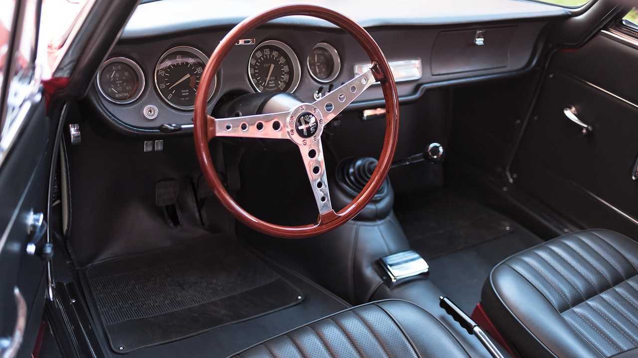 Alfa Romeo GIULIA GTA, régi, új összehasonlítani