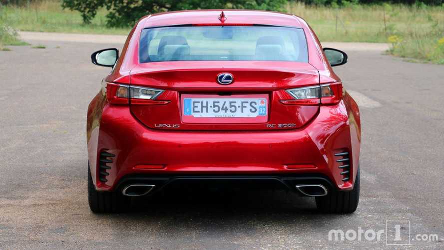 Lexus RC 300h (2017)