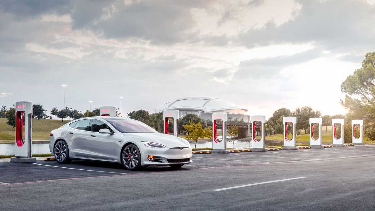 Audi E-Tron GT Versus Tesla Model S