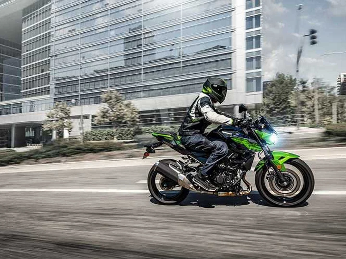 2019-kawasaki-z400-abs.webp