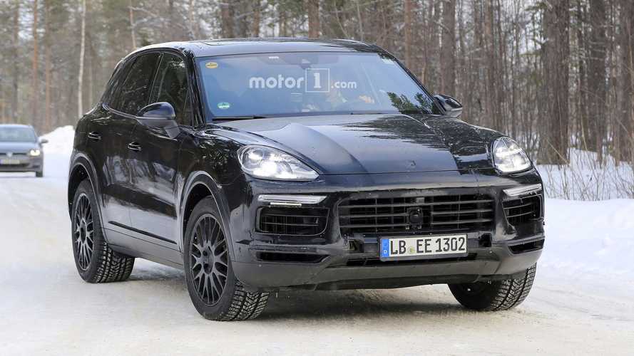 2018 Porsche Cayenne spy photo