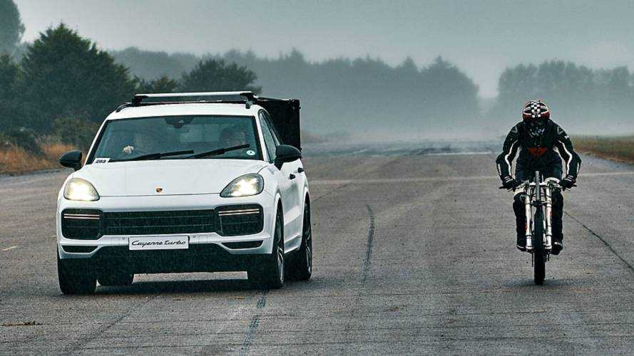 Porsche Cayenne Turbo helps cyclist Neil Campbell break speed record