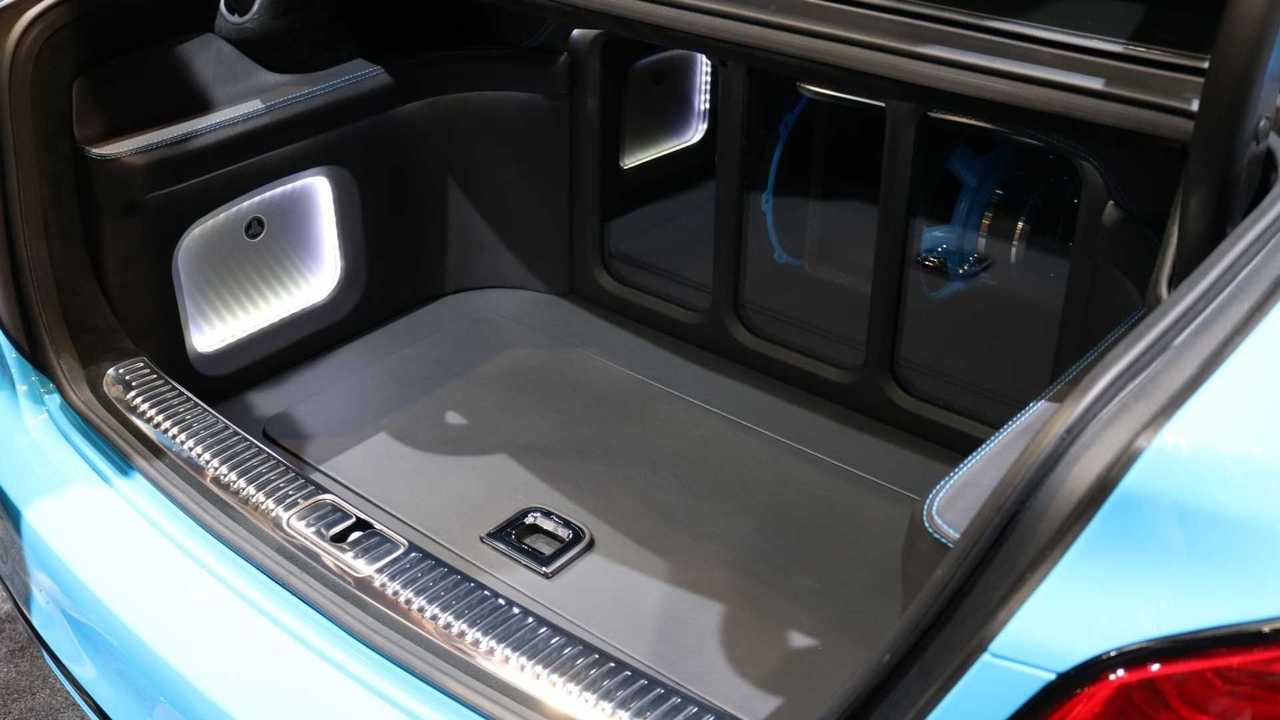 DUB Kia K900