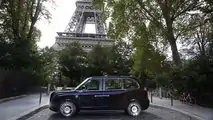 London Taxi LEVC TX eCity in Paris