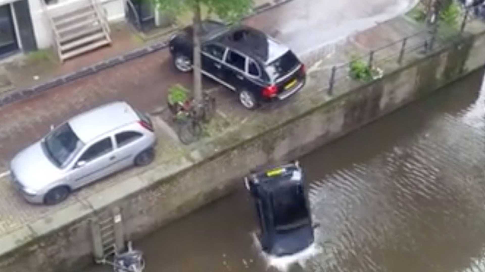 Porsche Cayenne Punts Smart Into Water For Movie Stunt