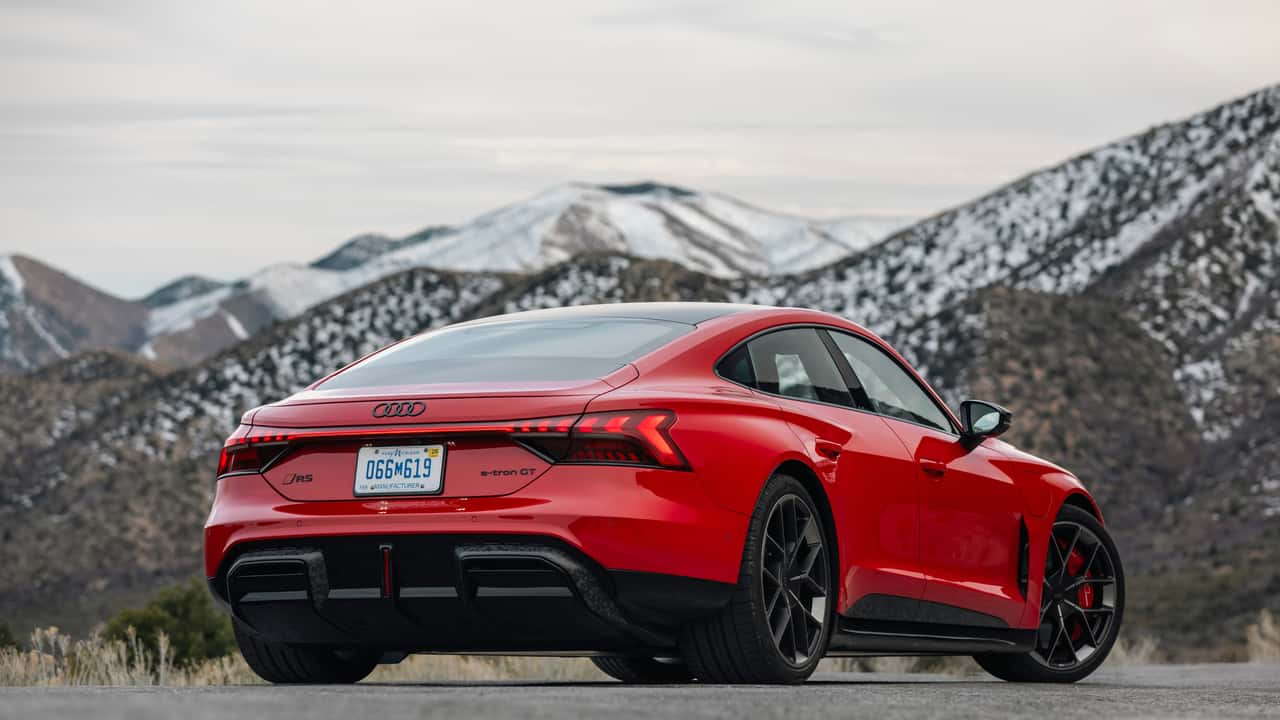 2025 Audi RS e-tron GT Performance
