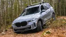 BMW X5 2025 con pacchetto Off-Road