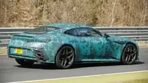 Aston Martin DB12 AMR (2026) als Erlkönig