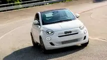 Fiat 500 hybride (2025)