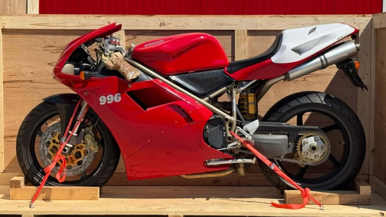  Ducati 996 SPS de 1999 subasta elevada