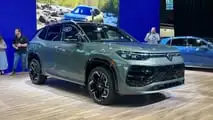 2026 Volkswagen Tiguan SEL R-Line immagini reali degli esterni 3