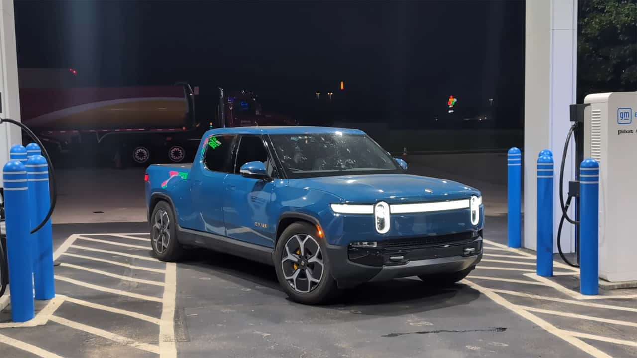 This Rivian R1T Has Over 600 Miles Of Range