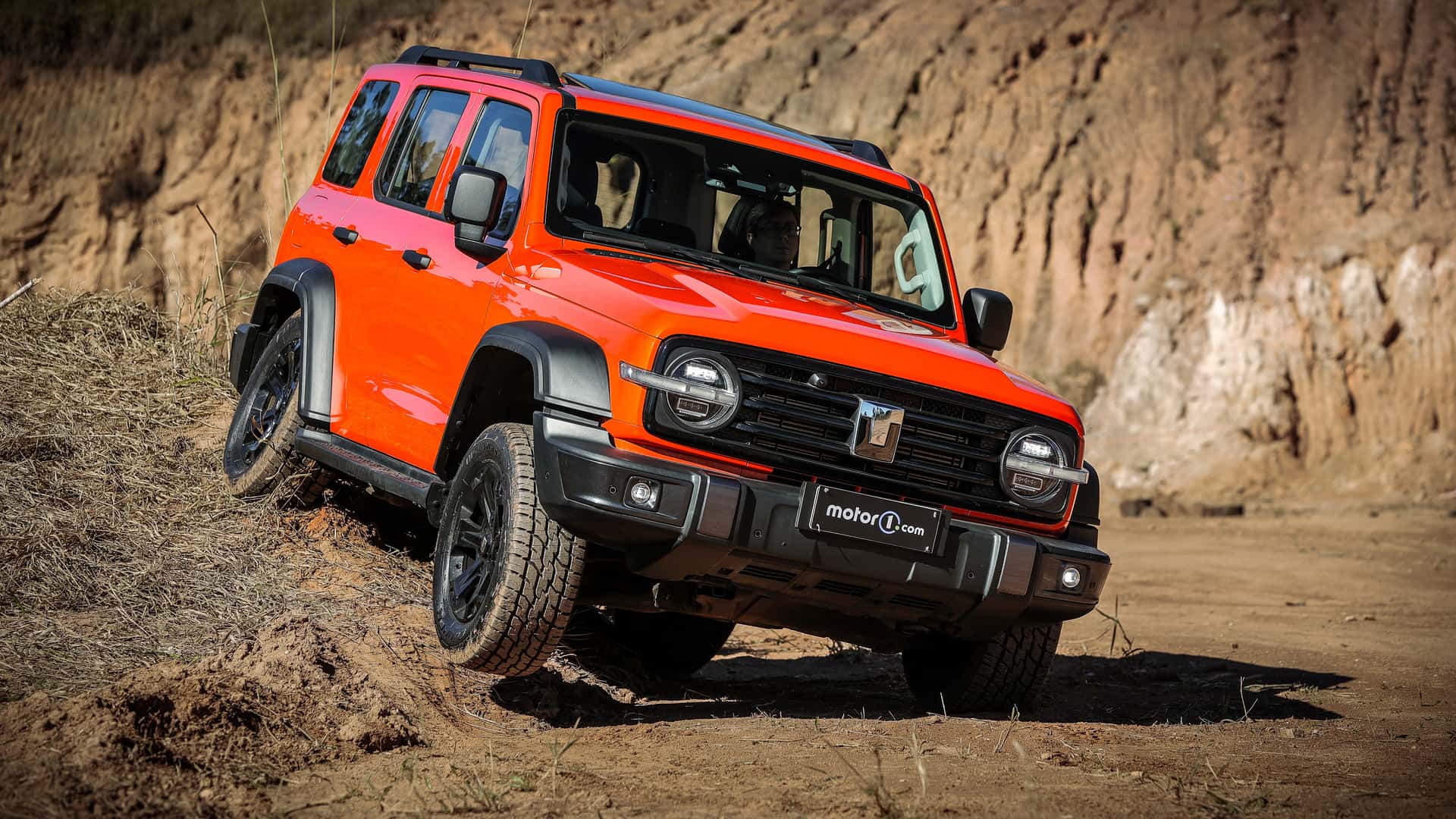 GWM Tank 300 será o primeiro híbrido flex da marca no Brasil