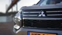 Mitsubishi Outlander PHEV 2026