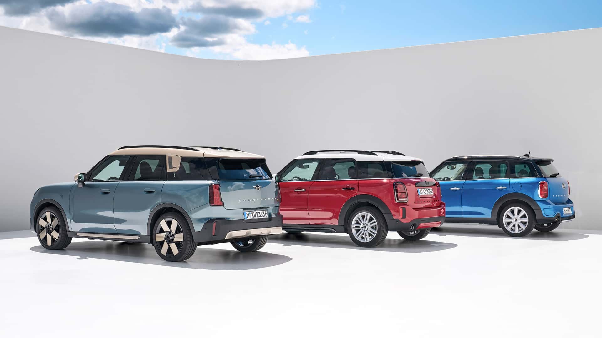 https://cdn.motor1.com/images/mgl/1Z402M/s1/mini-countryman-se-all4-2024.jpg