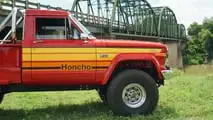 JeepHeritage Jeep J-10 Honcho Sportside de 1981