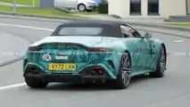 Fotos espía del Aston Martin Vantage Volante 2024