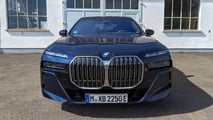 BMW 750e xDrive (2023)