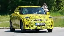 Mini Cooper 5-Türer (2024) als Erlkönig erwischt