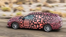 VW Passat Variant (2024) nei test pre-serie
