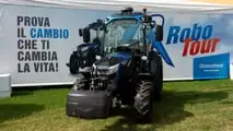 Foto - Landini; il cambio RoboShift lo si scopre al Robotour