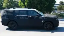 Hyundai Santa Fe (2024) als Erlkönig zeigt Lichtsignatur