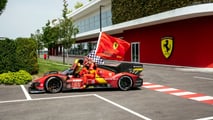 Défilé Ferrari au Mans