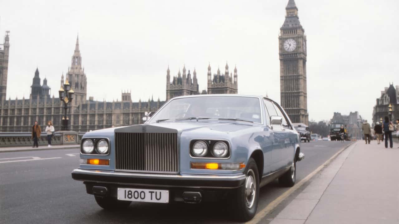 Rolls-Royce Ｃamargue 1976 Rolls-Royce Camargue | The Guikas Collection | RM Sotheby's