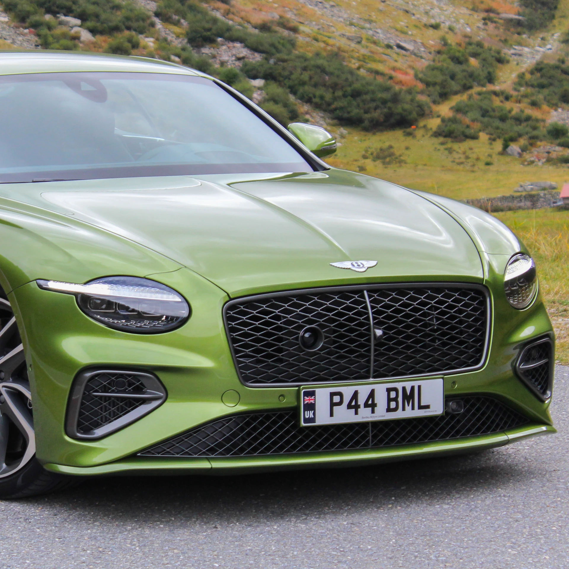 ベントレー　BENTLEY CONTINENTAL GT 2025 Bentley Continental GT Review, Pricing, and Specs
