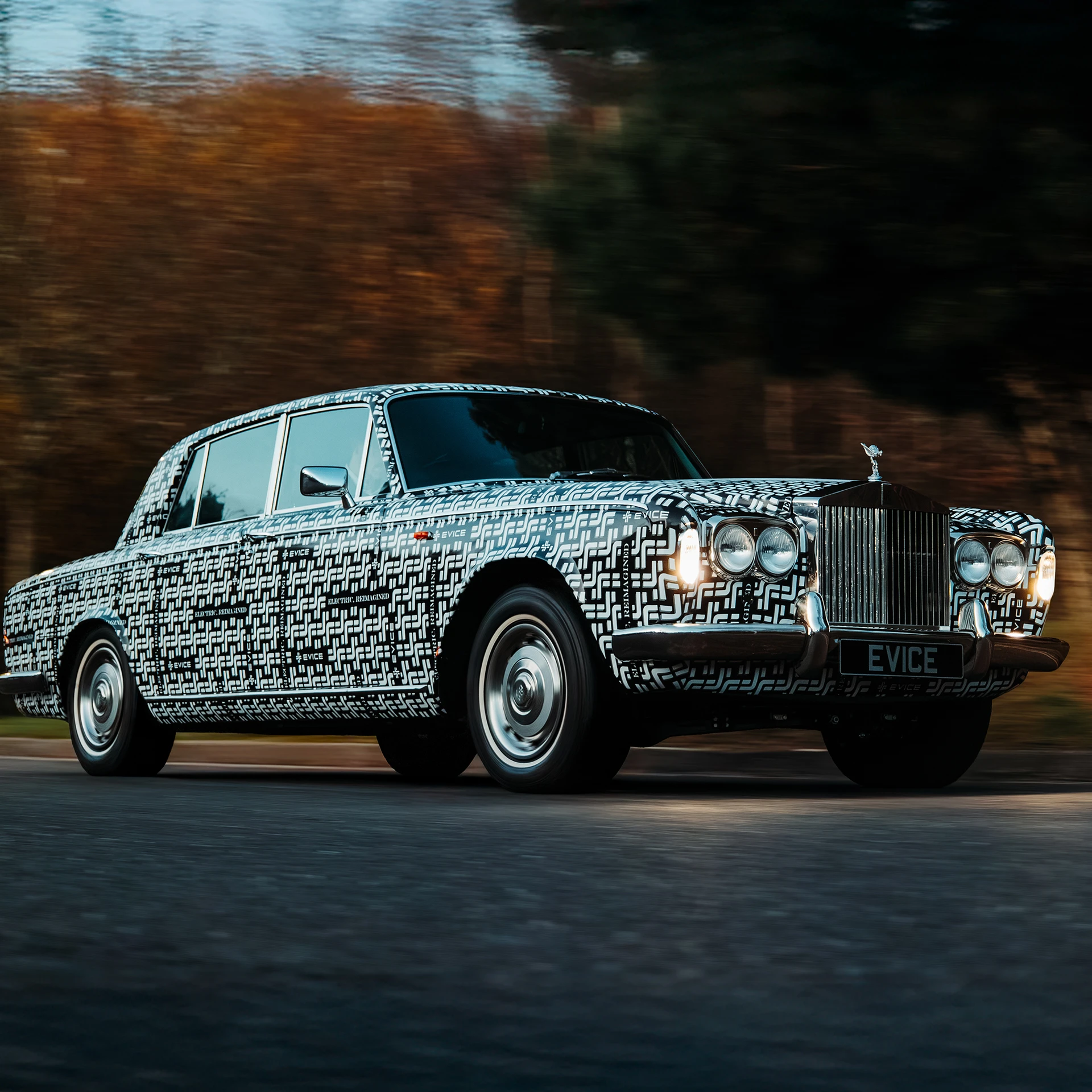 Rolls-Royce Silver Shadow reimagined with 400 bhp for 2025