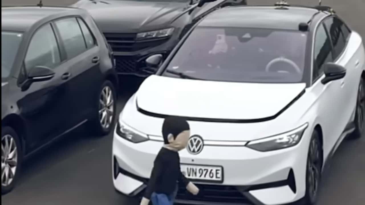 ID.7 Active Hood